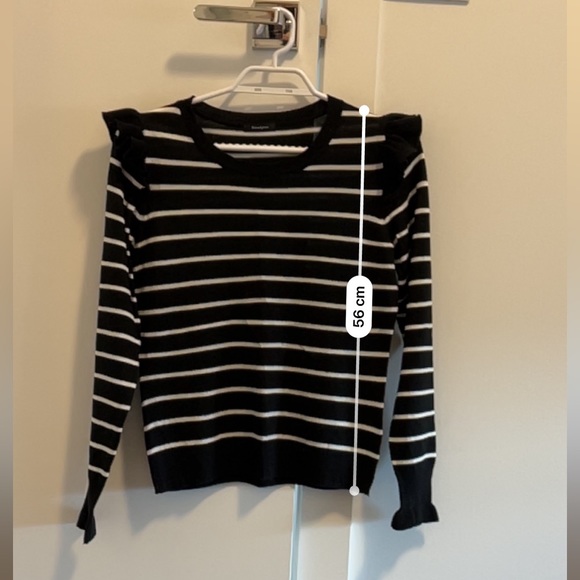 Korean style Black & White stripes knitted long sleeves top - Picture 3 of 7